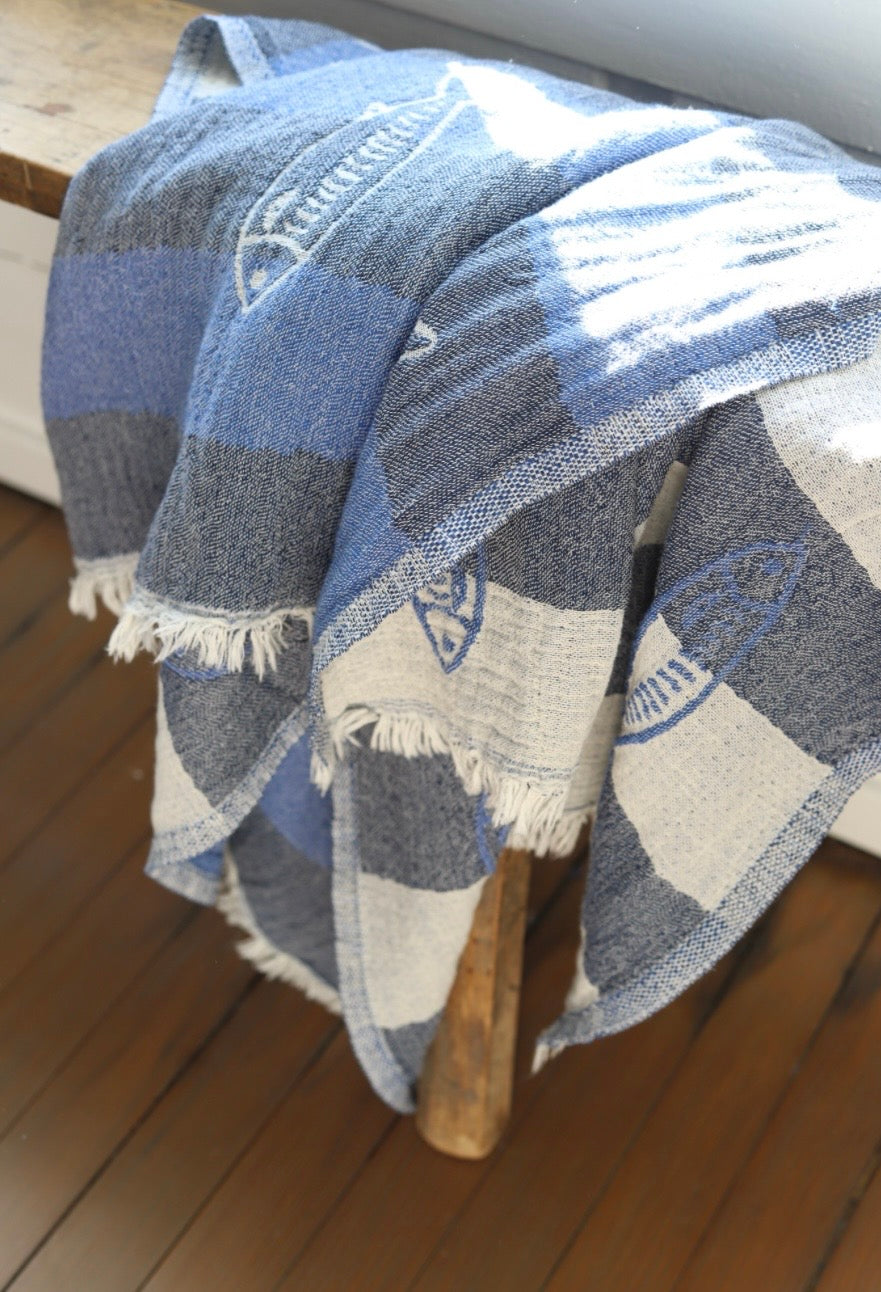 DORSEA fish towel