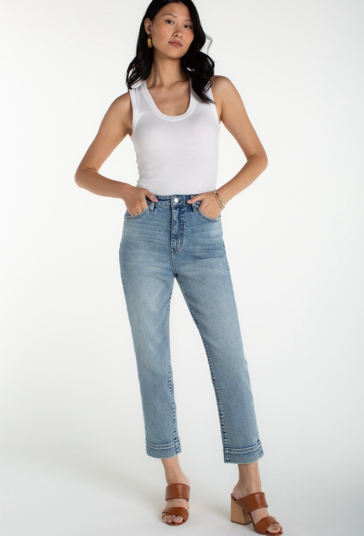 Liv Relaxed Crop Skinny W/ Wide Hem