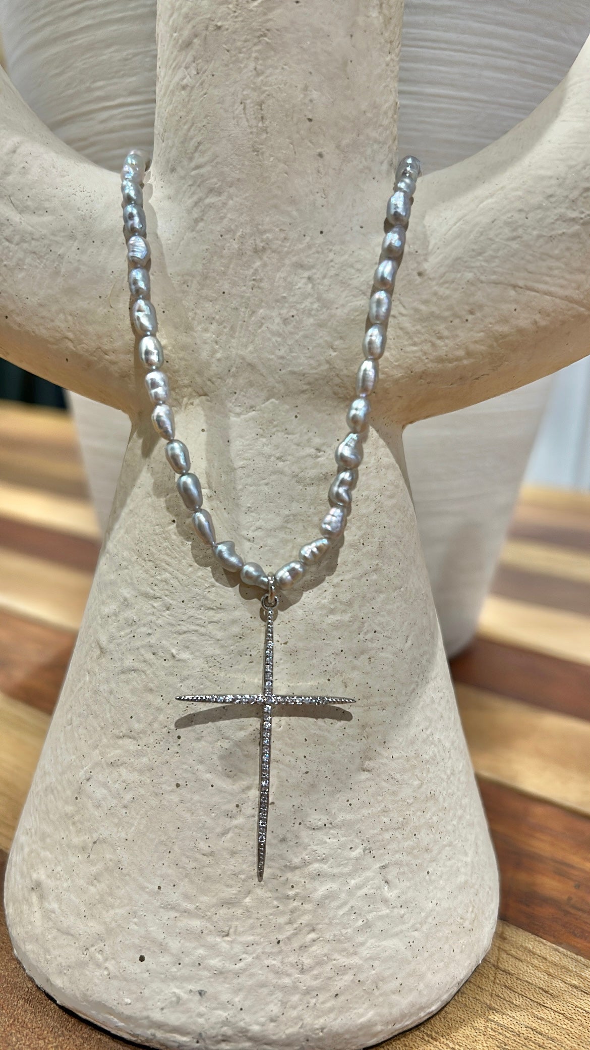 Timeless Pearl Cross Necklace 1018
