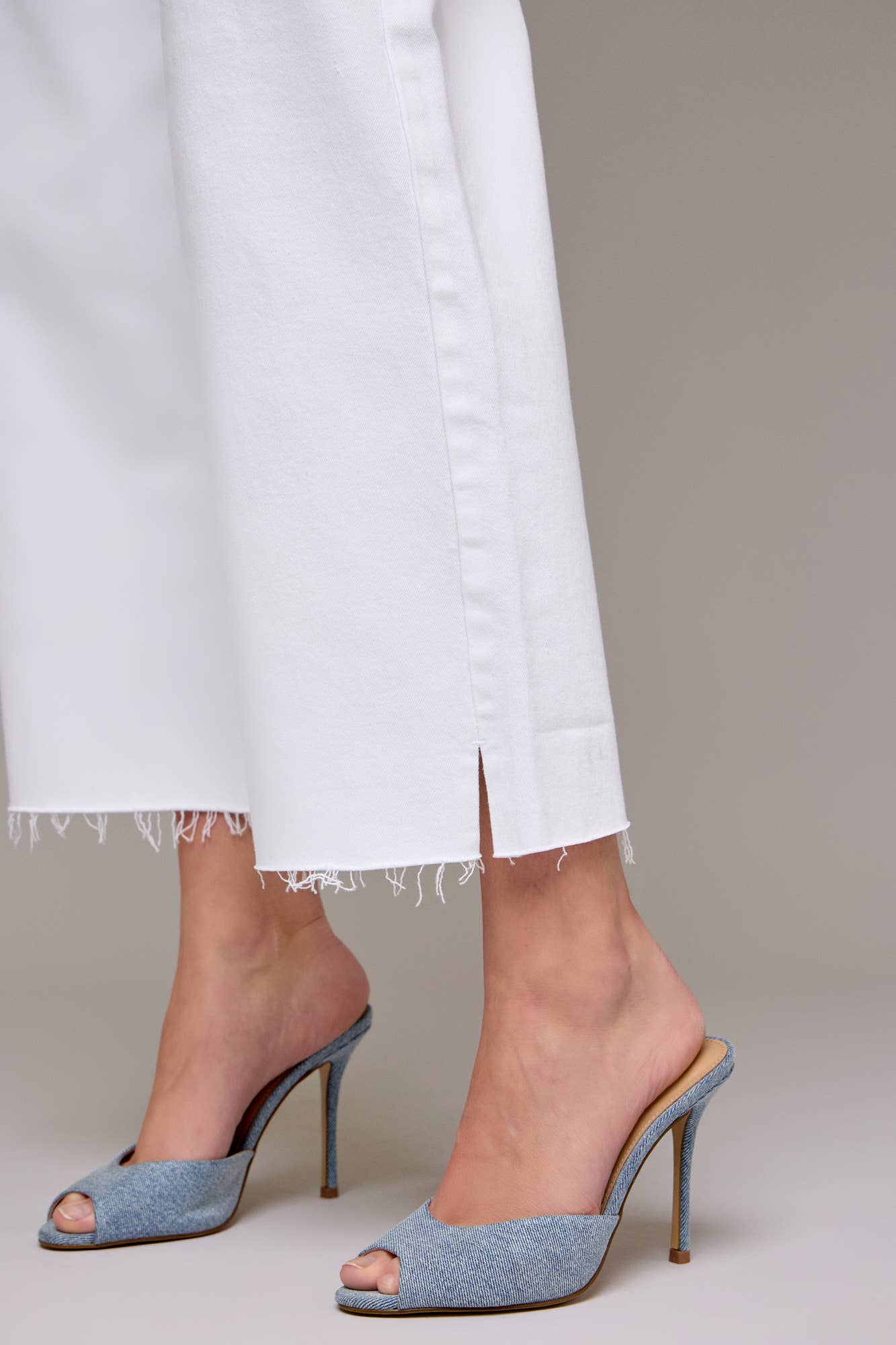 White Clean Cropped Wideleg