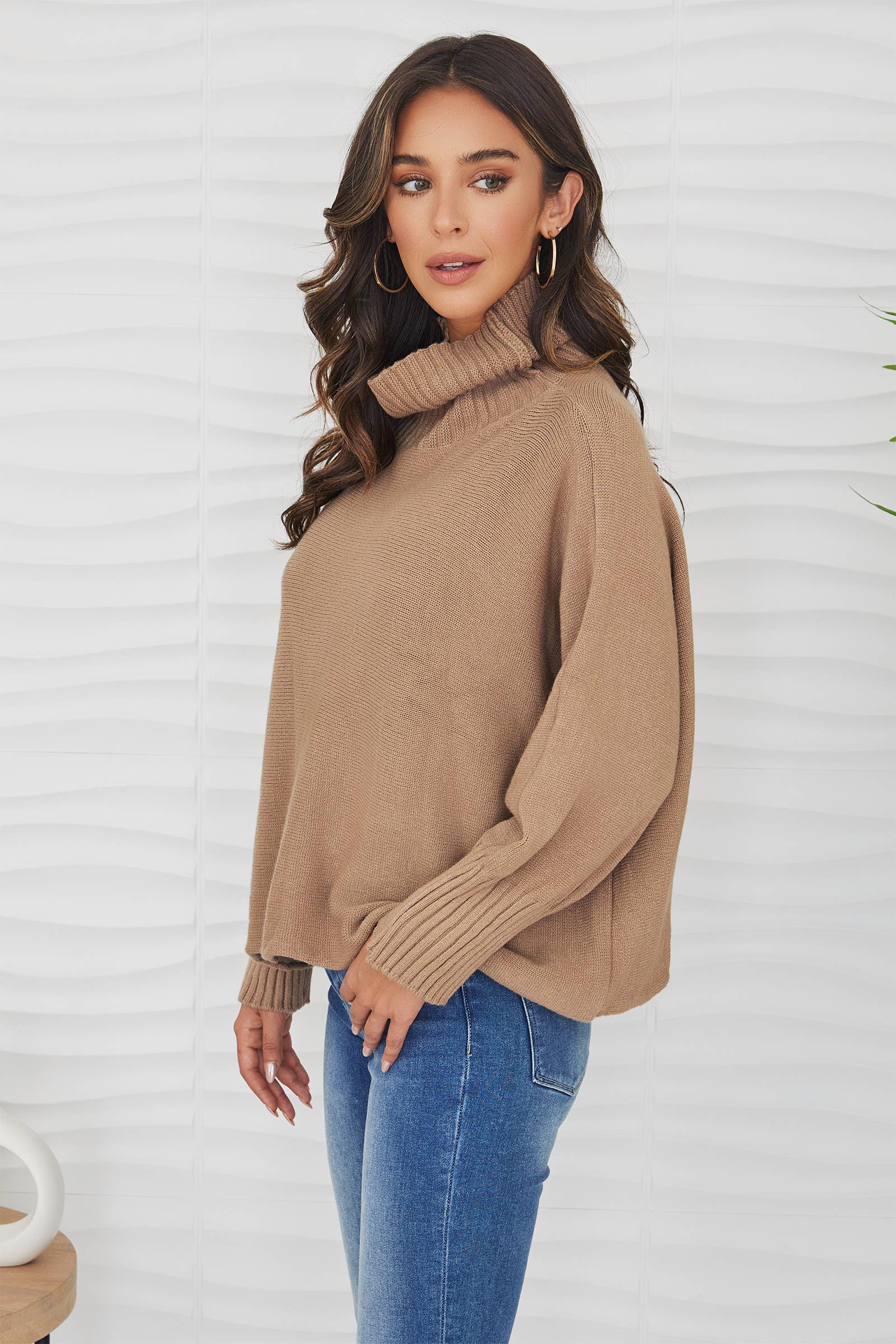 DRAPEY TURTLENECK KNIT SWEATER