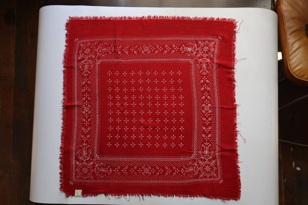 Poppy Red Classic Print Naturally Dyed Bandana (white) G6