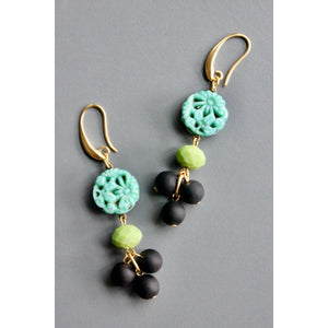 Vintage green glass earrings 47