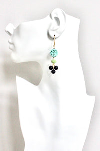 Vintage green glass earrings 47