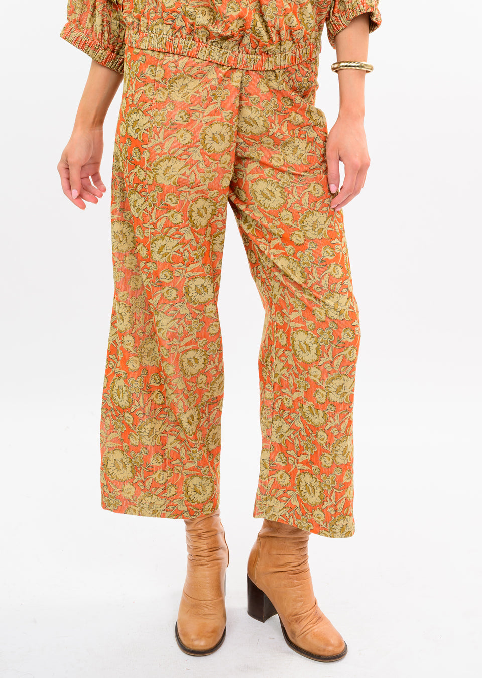Corduroy Barrel Pant