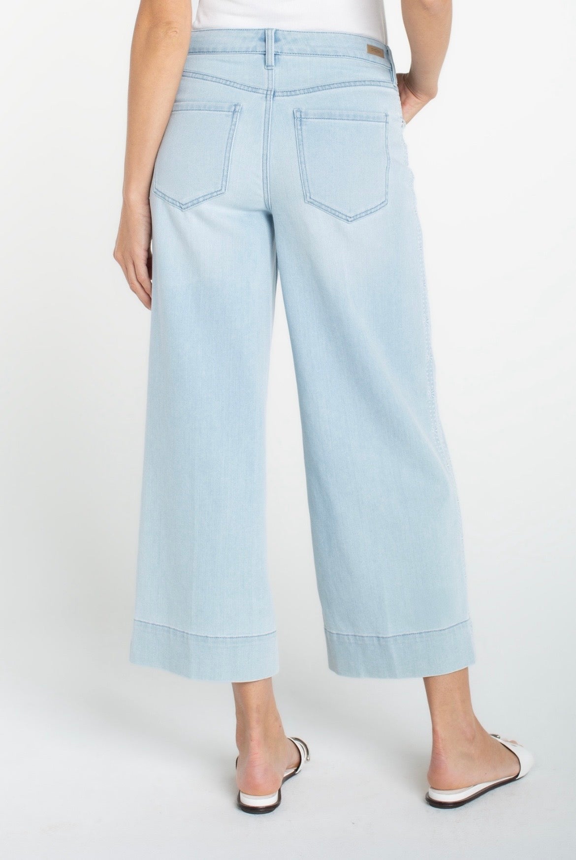 STRIDE CROP WIDE LEG W/ EMBROIDERED