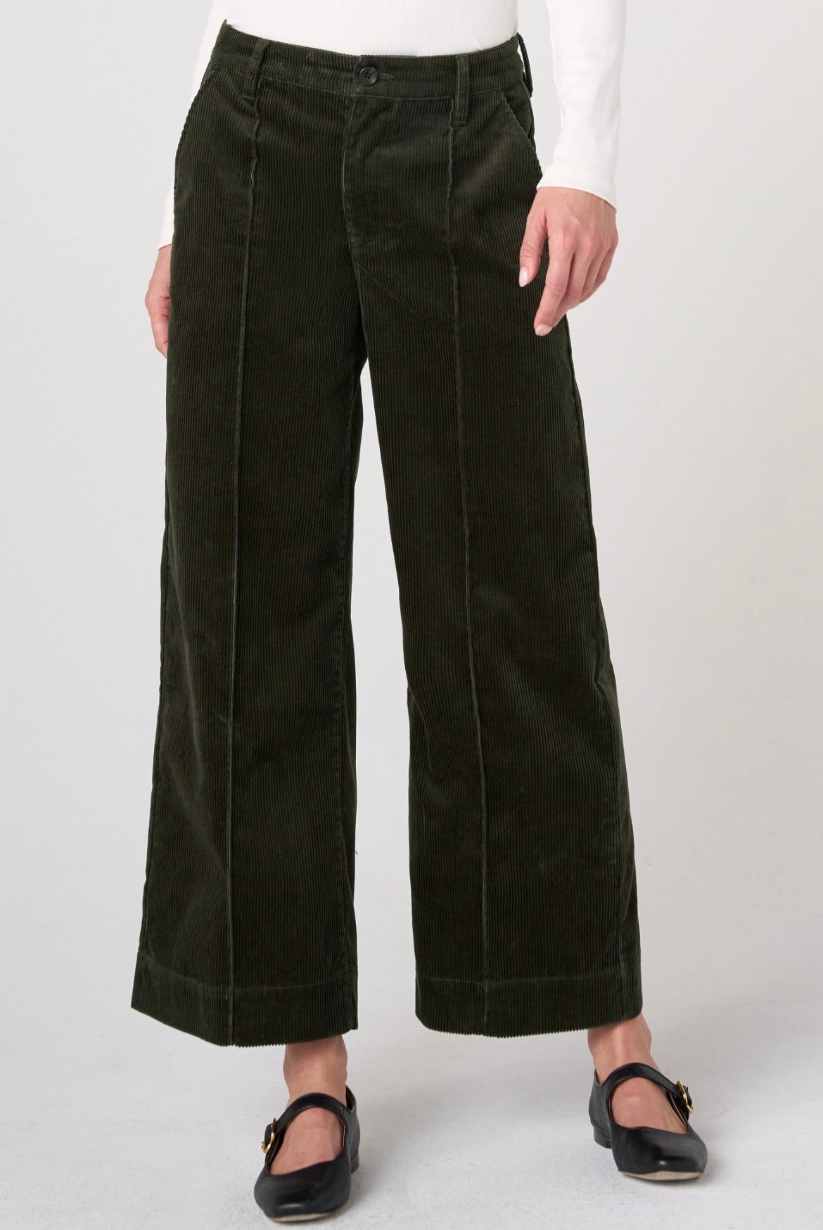 Crop Wide Leg W/ Pintucks Pants