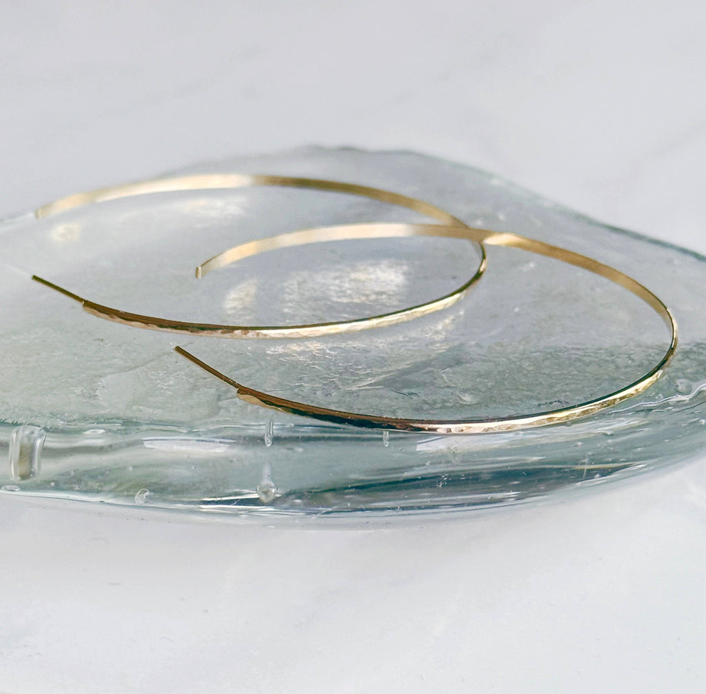 Large classic hammered hoops: Gold Filled Q11