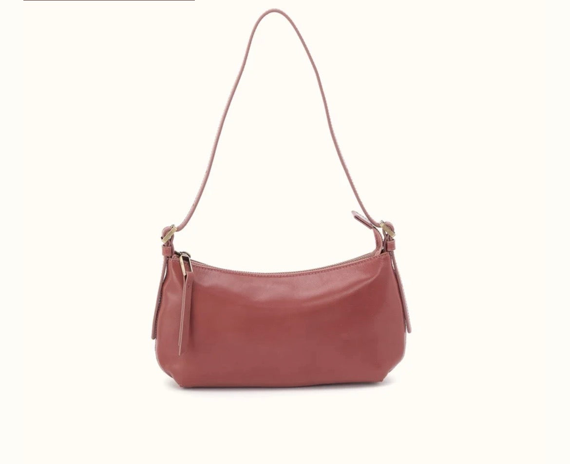 Scottie Slim Shoulder