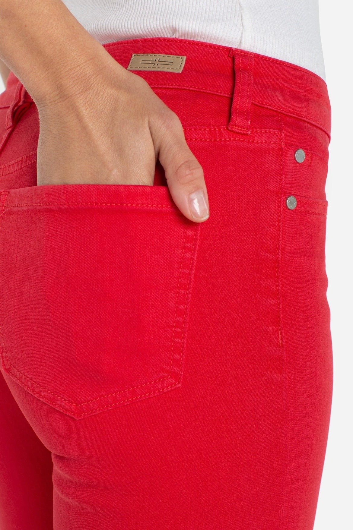 Hannah Crop Flare With Slit Hem