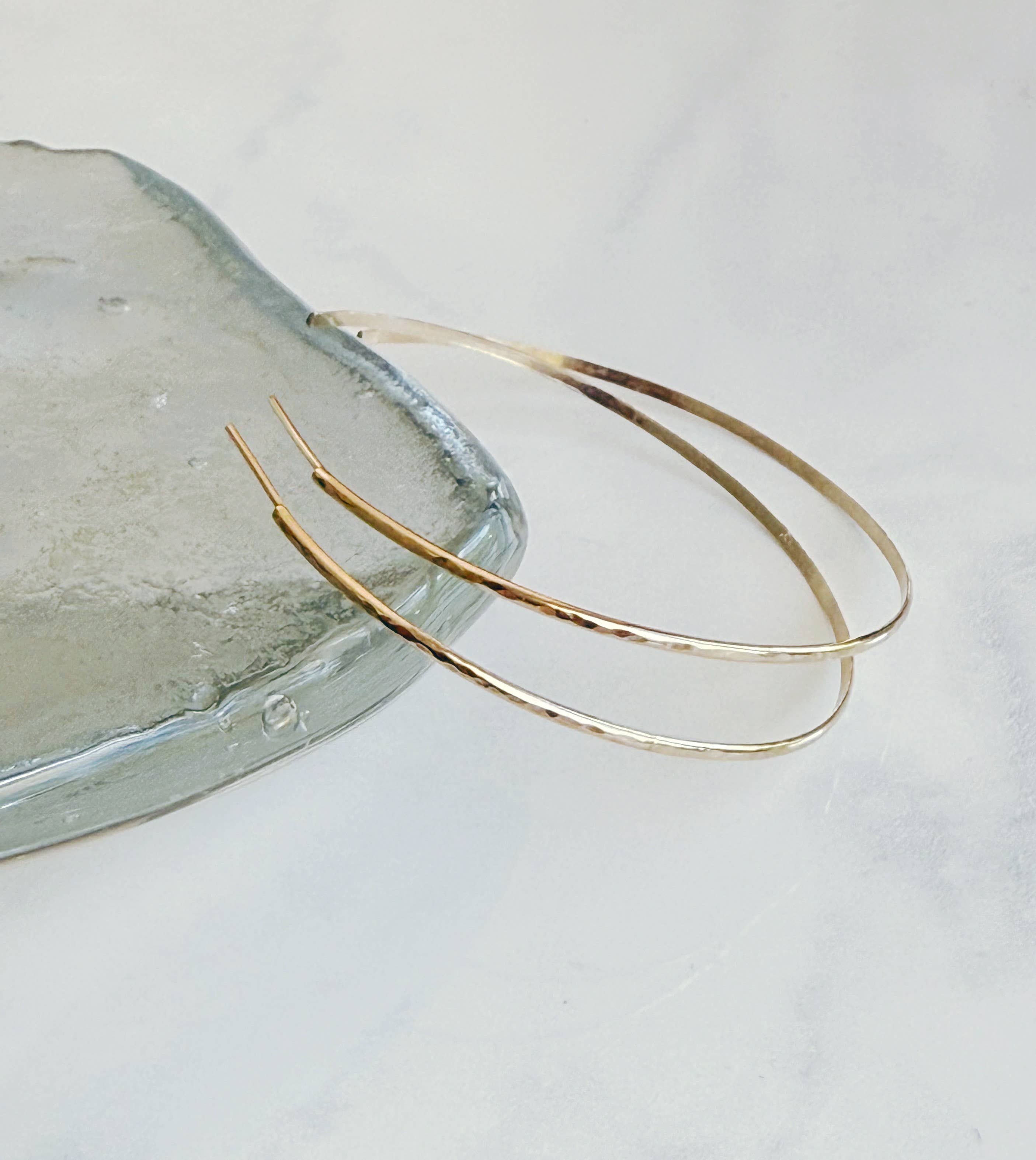 Large classic hammered hoops: Gold Filled Q11