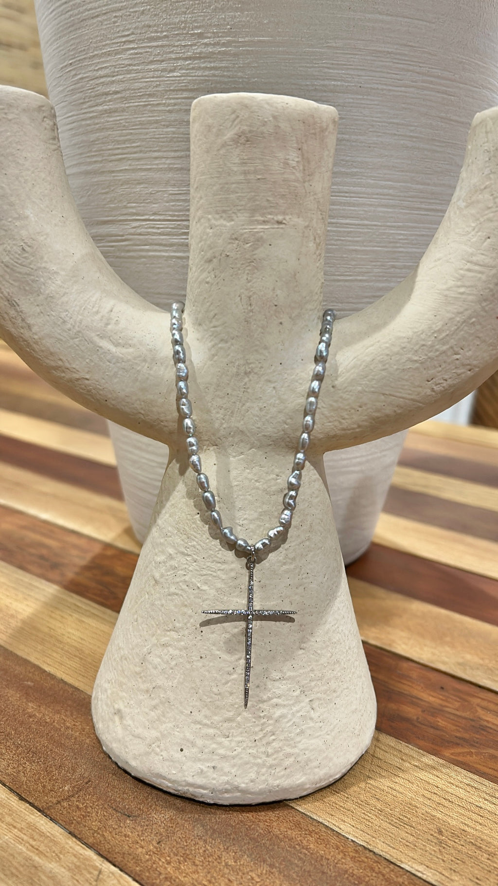 Timeless Pearl Cross Necklace 1018