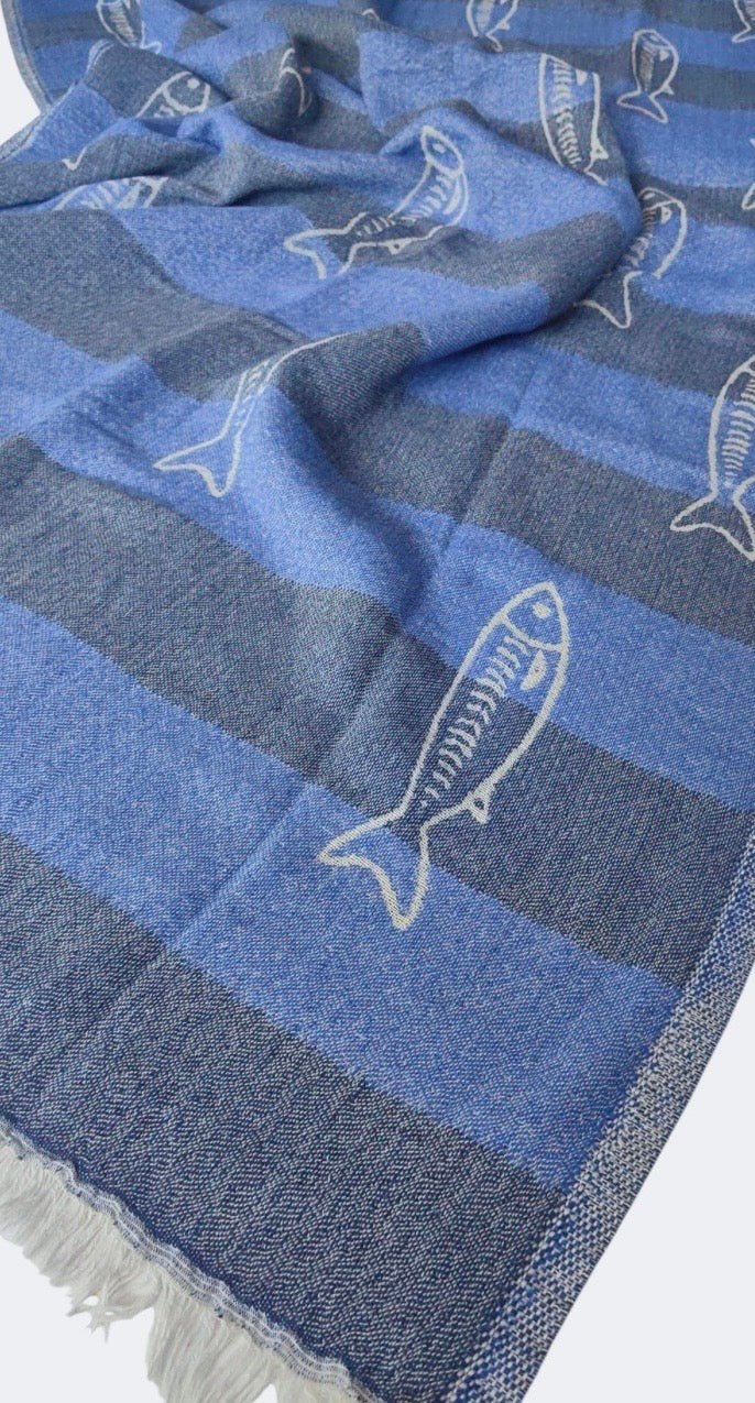 DORSEA fish towel