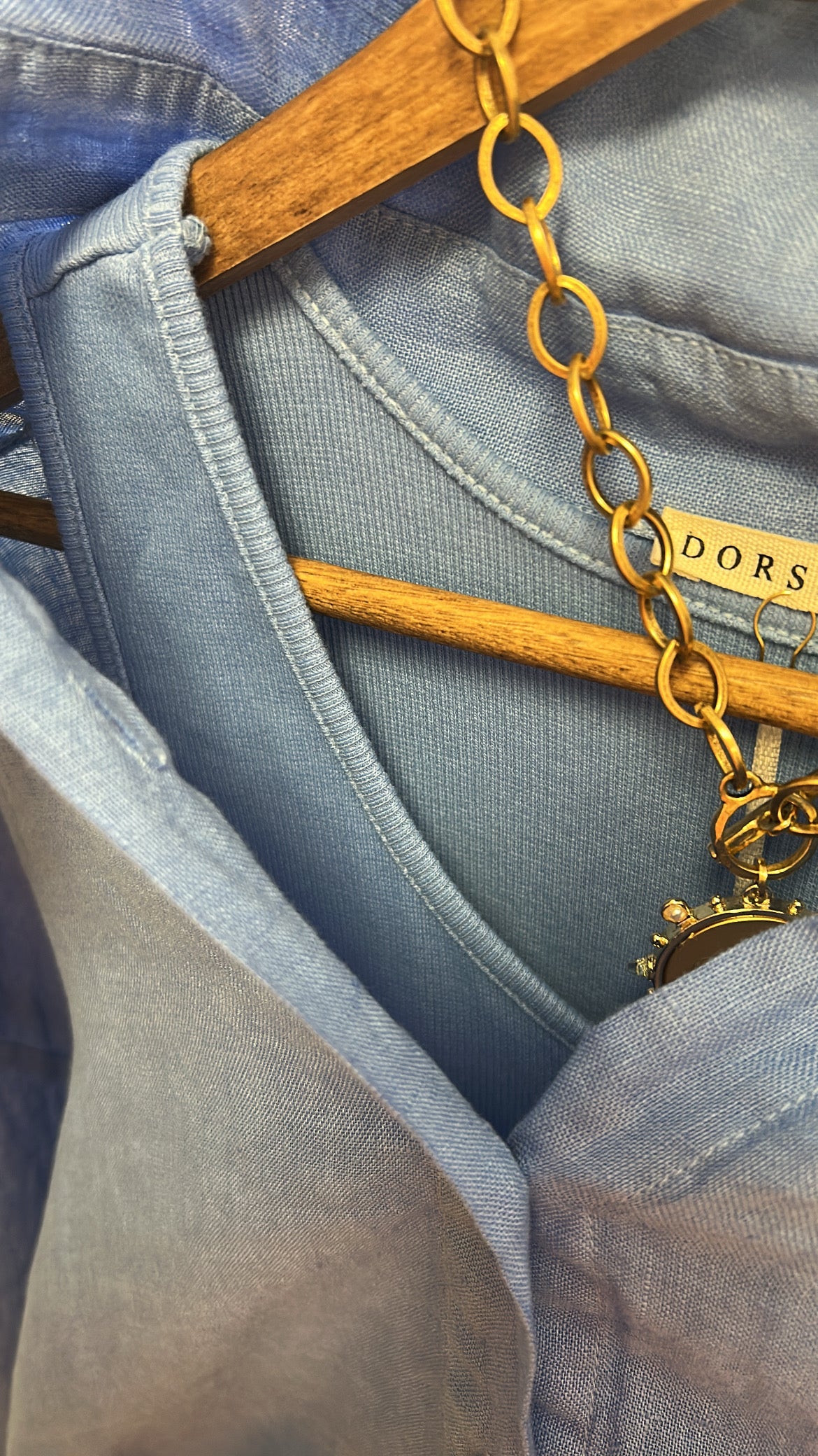 Bubble Linen Built in Tank