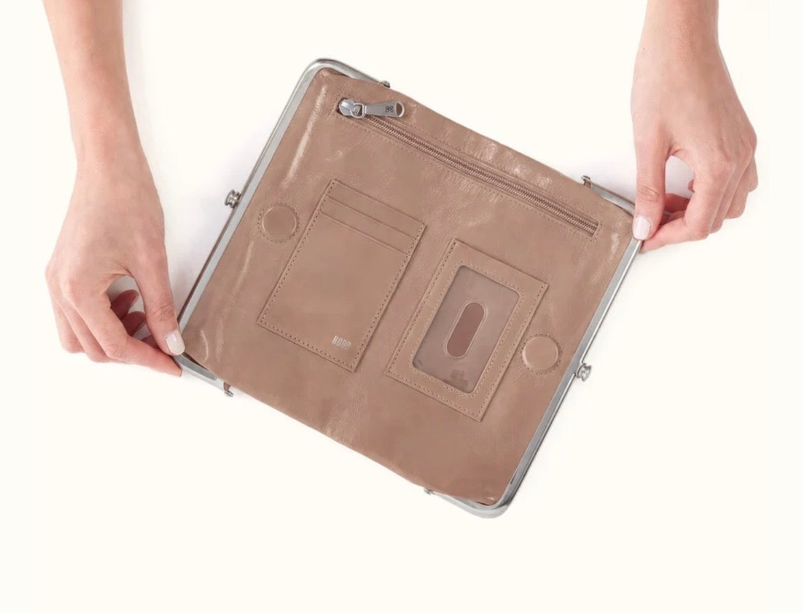 Lauren Clutch-Wallet