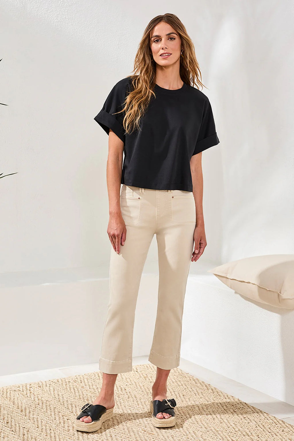 COMFORT STRETCH PULL-ON KICK FLARE CAPRIS