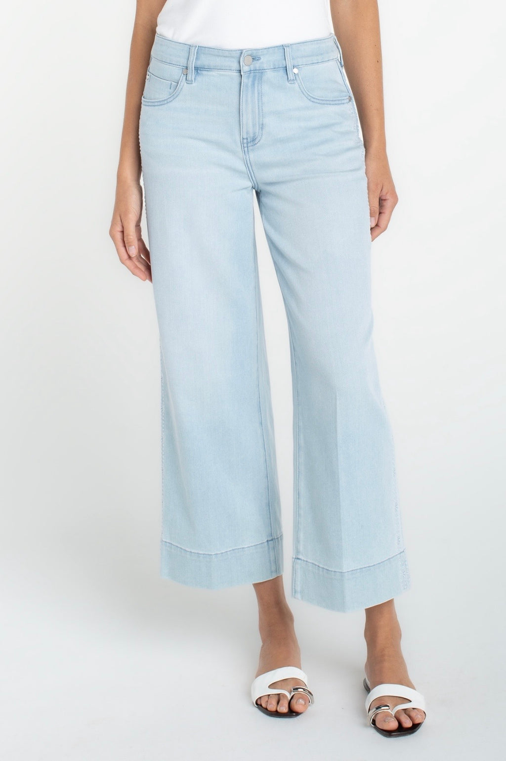 STRIDE CROP WIDE LEG W/ EMBROIDERED