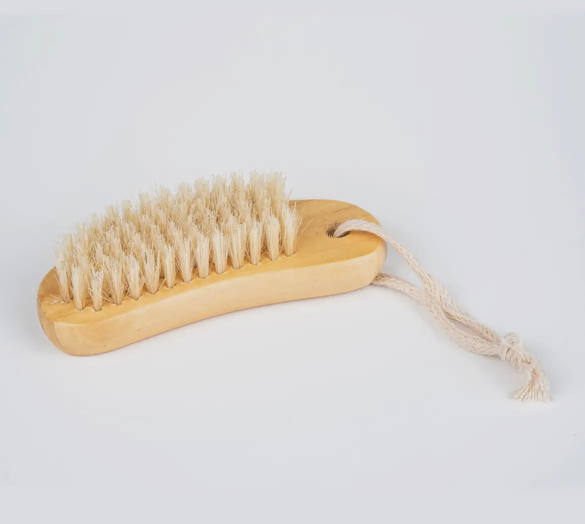 Cedar Nail Brush 4"