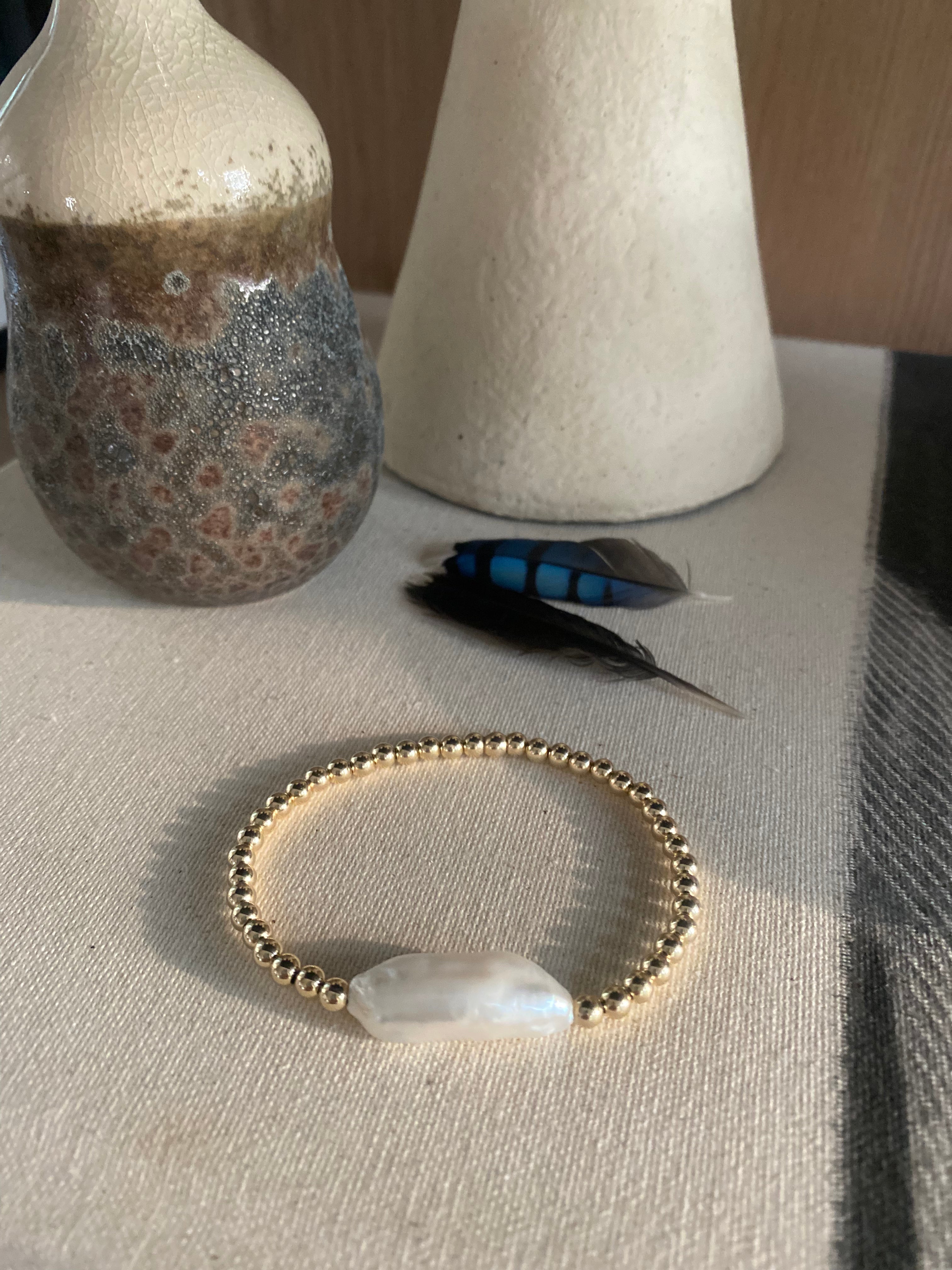 Gold Filled Stick Pearl Bracelet Z3