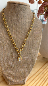 Antique Gold Necklace with Emerald pendent