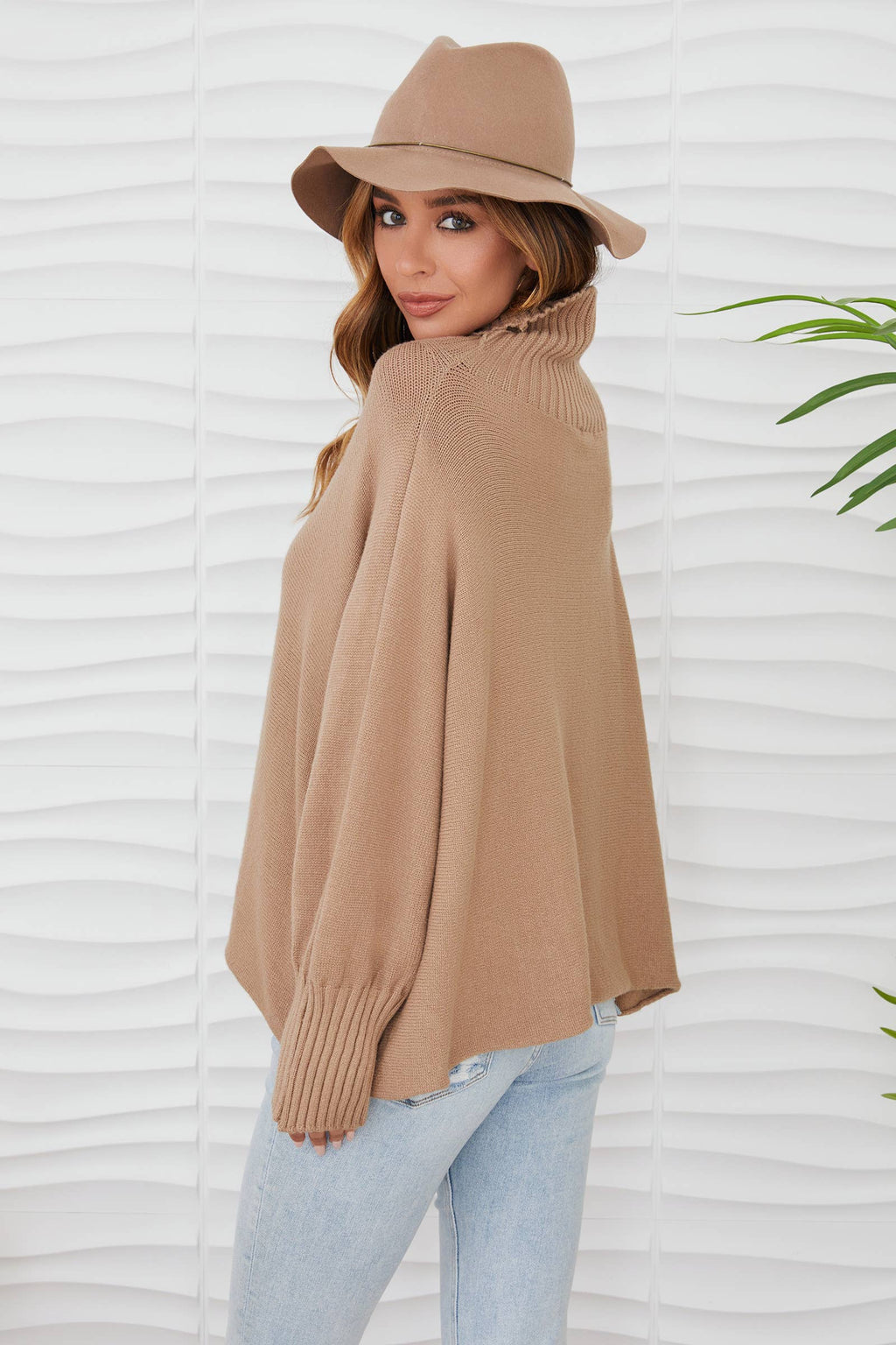 DRAPEY TURTLENECK KNIT SWEATER