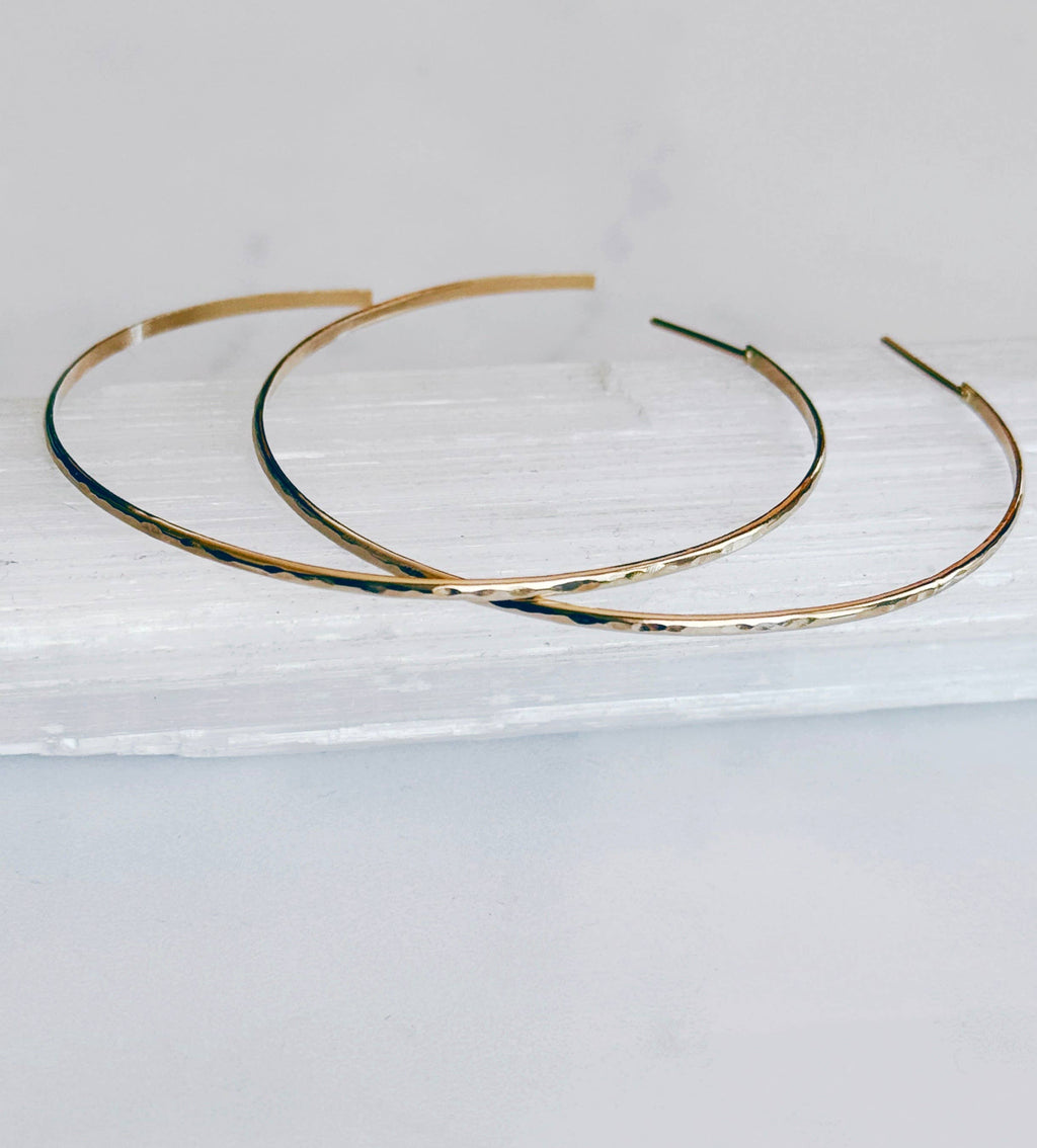 Large classic hammered hoops: Gold Filled Q11