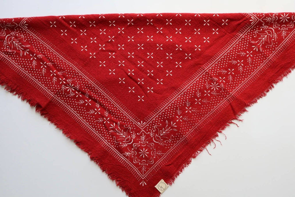 Poppy Red Classic Print Naturally Dyed Bandana (white) G6