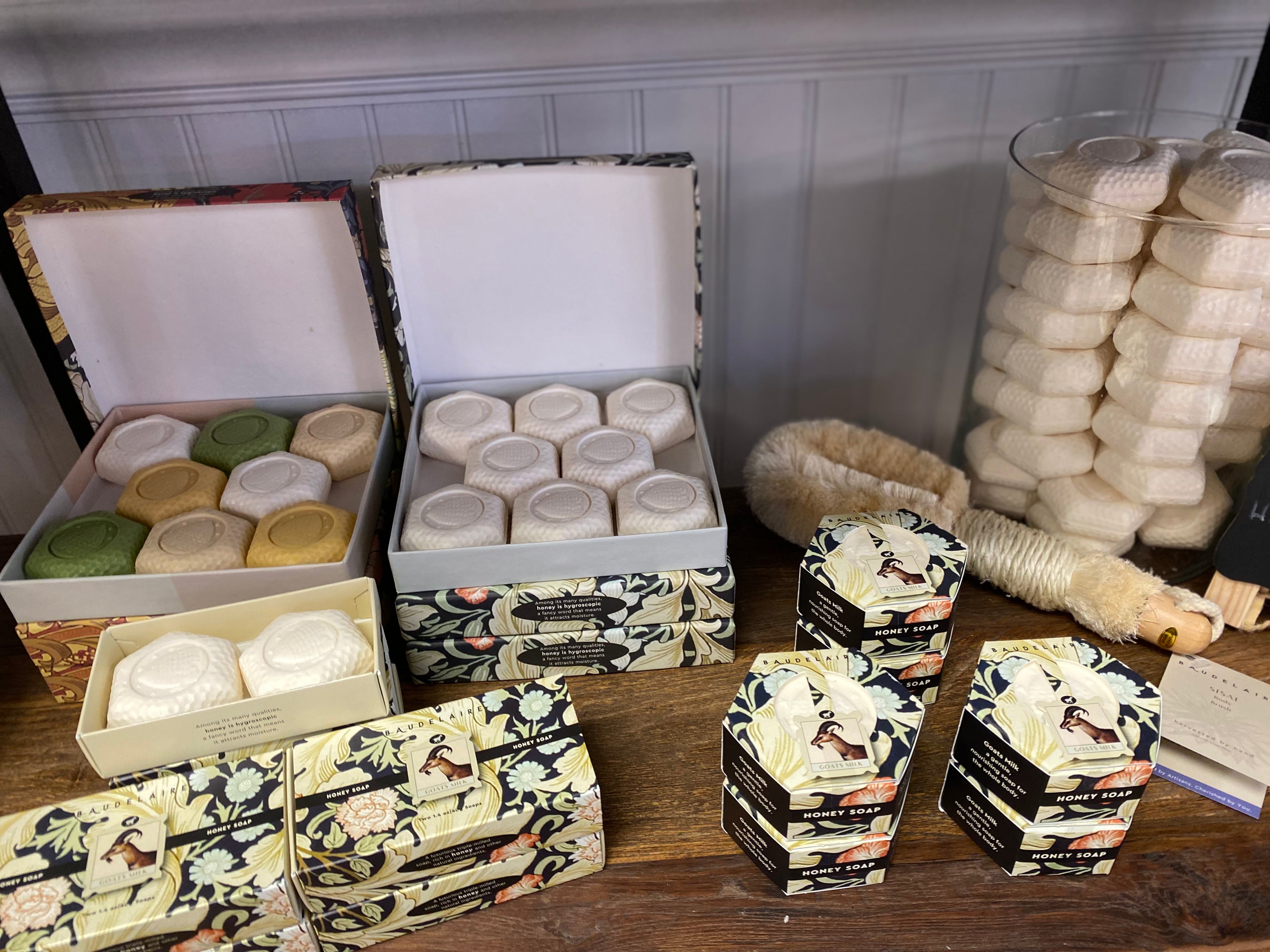 Goats Milk Honey 3.5oz - Hex Box
