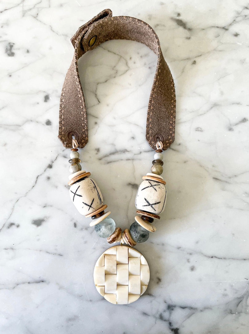 Mid Pendant Necklace Stone