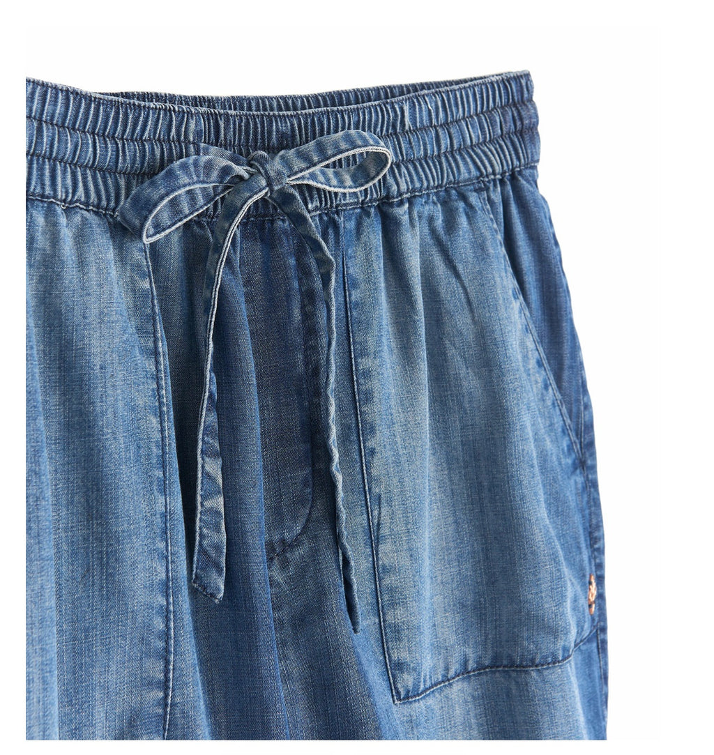 Everywhere Shorts - Medium Blue Wash