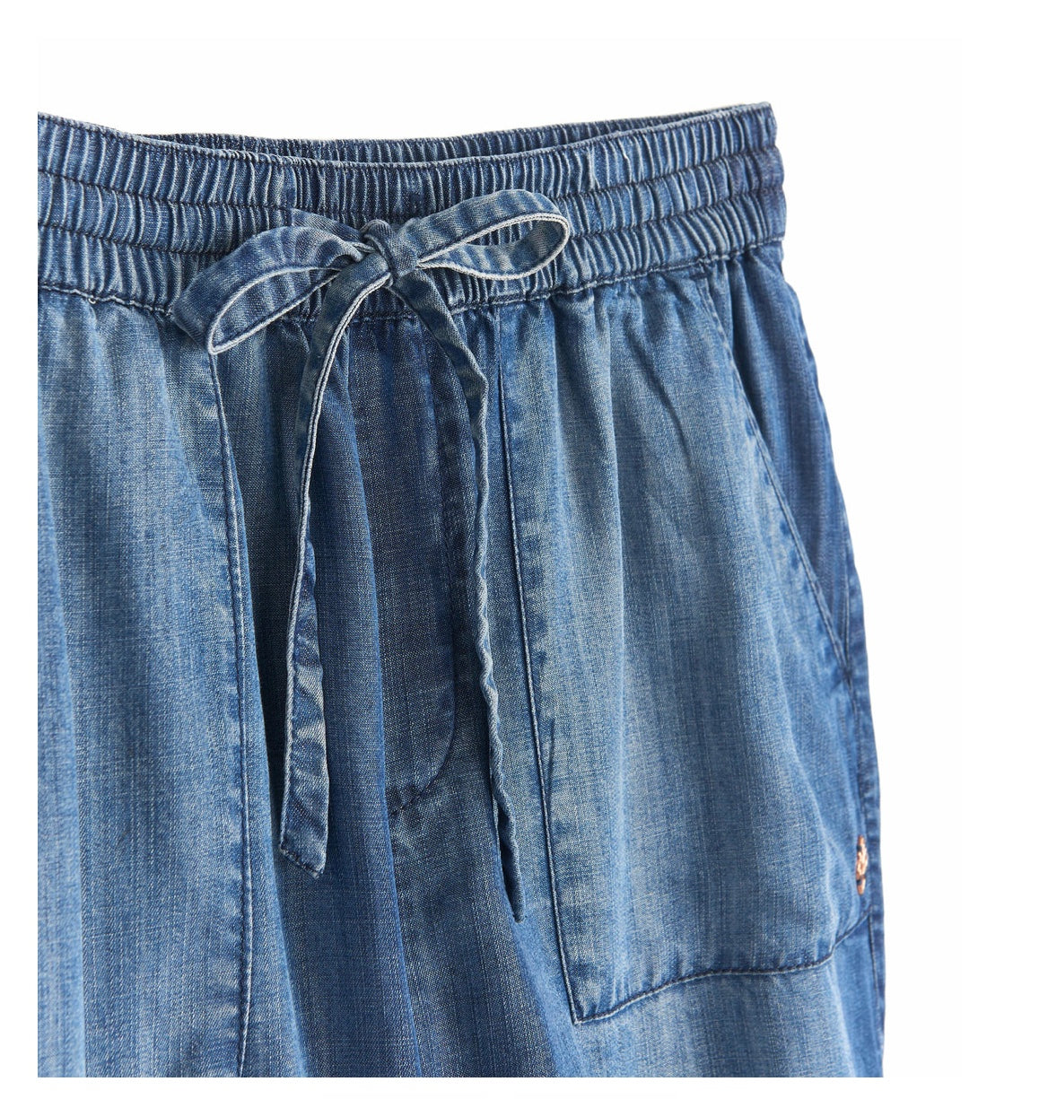 Everywhere Shorts - Medium Blue Wash